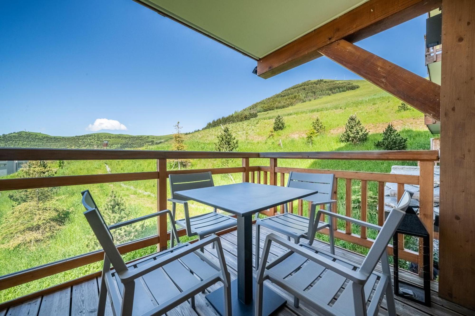 Residence Hameau De Clotaire Alpe D'Huez - By Emerald Stay Екстериор снимка