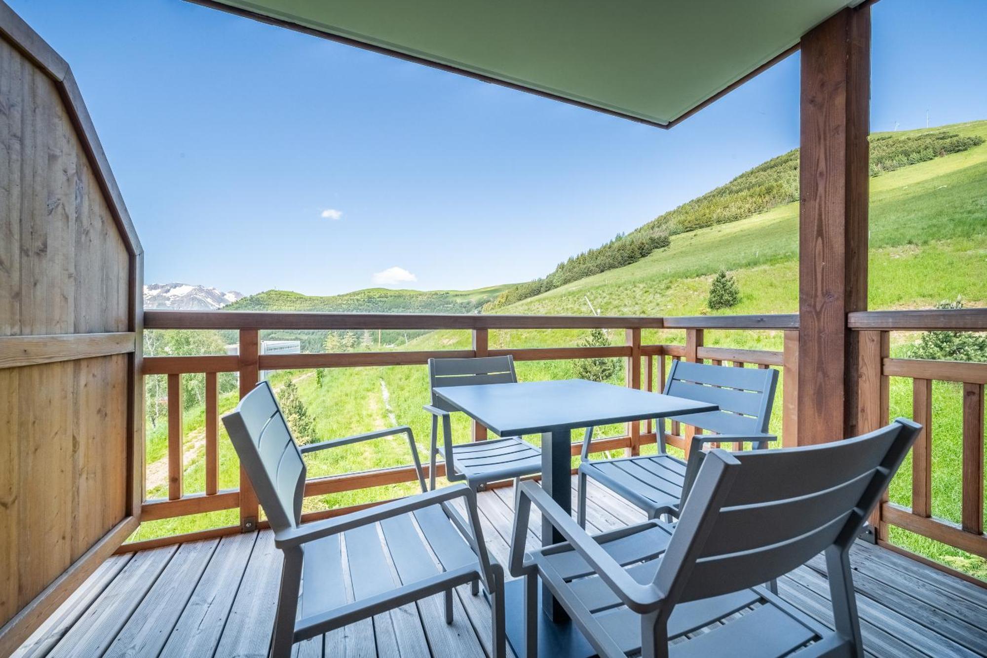Residence Hameau De Clotaire Alpe D'Huez - By Emerald Stay Екстериор снимка