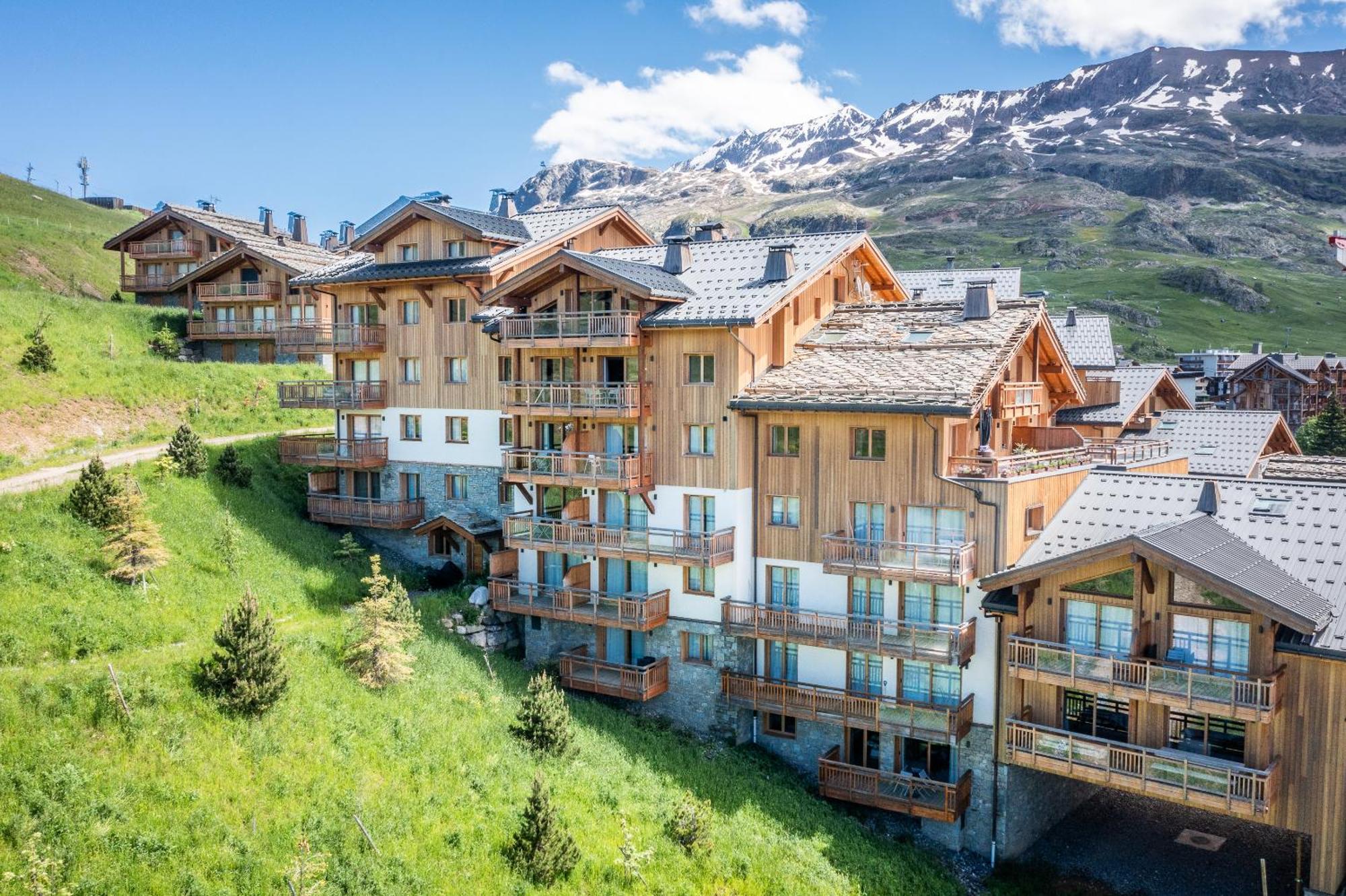 Residence Hameau De Clotaire Alpe D'Huez - By Emerald Stay Екстериор снимка